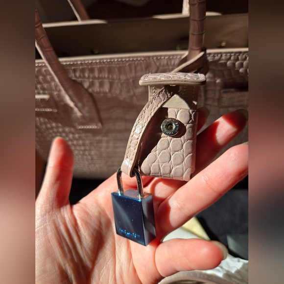 Authentic YSL Sac Du Jour Nano Tote - Picture 6 of 13